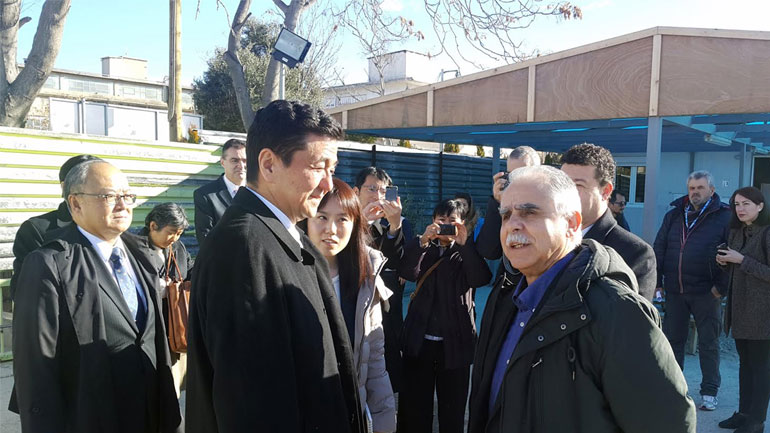 Επίσκεψη αναπληρωτή υπουργού Εξωτερικών της Ιαπωνίας στη Δομή Φιλοξενίας του Ελαιώνα