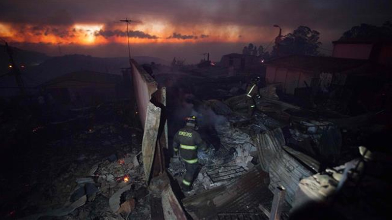 Σε κατάσταση εκτάκτου ανάγκης η Χιλή λόγω δασικών πυρκαγιών