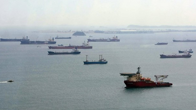 Μειώθηκε η δύναμη του ελληνικού εμπορικού στόλου