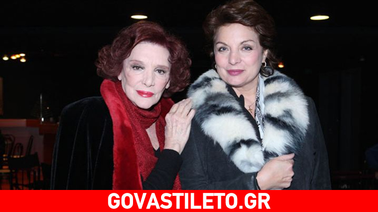 Άντζελα Γκερέκου: Στο θέατρο Άλμα με κομψό outfit!