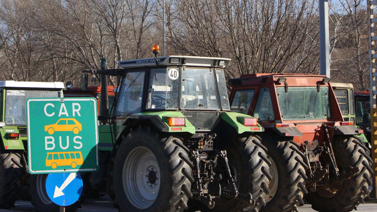 Με αντίποινα απειλούν οι Βούλγαροι μεταφορείς τους Έλληνες αγρότες