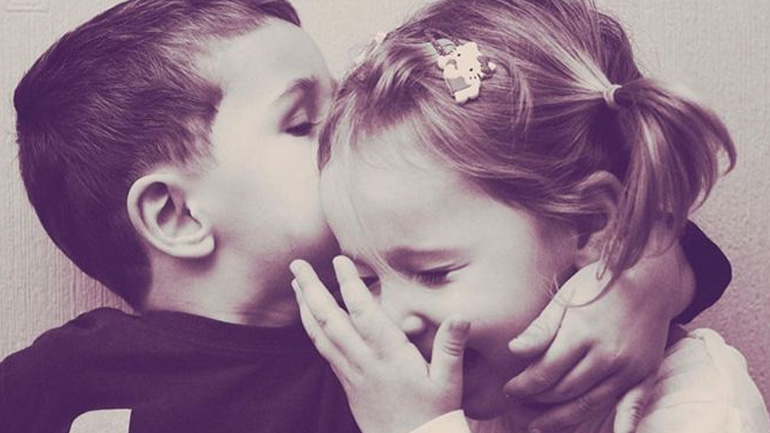 Πώς θα καταλάβετε ότι το παιδί σας είναι ερωτευμένο;