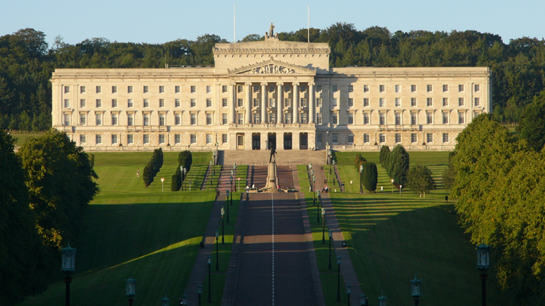 Στις 2 Μαρτίου οι πρόωρες εκλογές στη Βόρεια Ιρλανδία