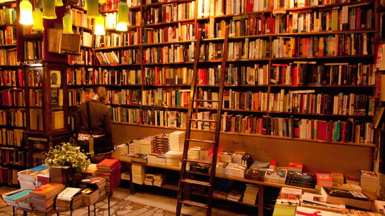 Διάρρηξη σε βιβλιοπωλείο της Θεσσαλονίκης