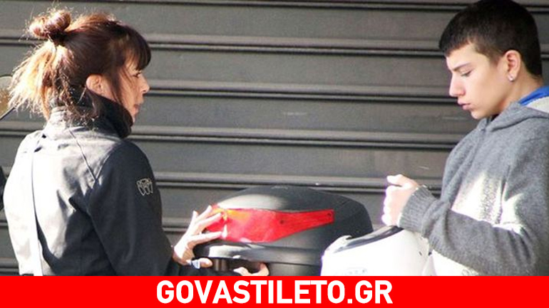 Μυρτώ Αλικάκη: Για ψώνια με τον γιο της στο Σύνταγμα