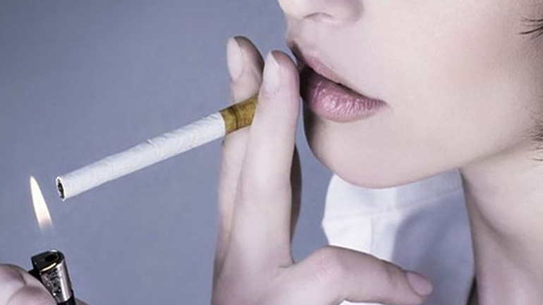 Τουλάχιστον οκταπλάσιος ο κίνδυνος σοβαρού εμφράγματος για τους καπνιστές κάτω των 50 ετών