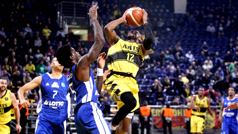 Λύγισε ο Άρης, 64-58 η Φρανκφούρτη στη Θεσσαλονίκη