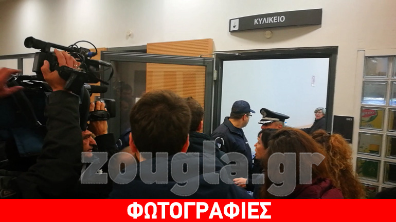 Ένταση στο Ειρηνοδικείο Αθηνών για τους πλειστηριασμούς