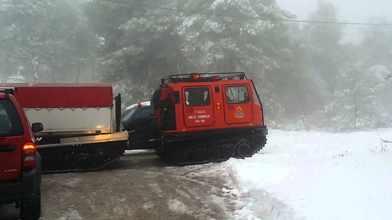 Ήπειρος: Επιχείρηση της ΕΜΑΚ για τον απεγκλωβισμό δύο ατόμων