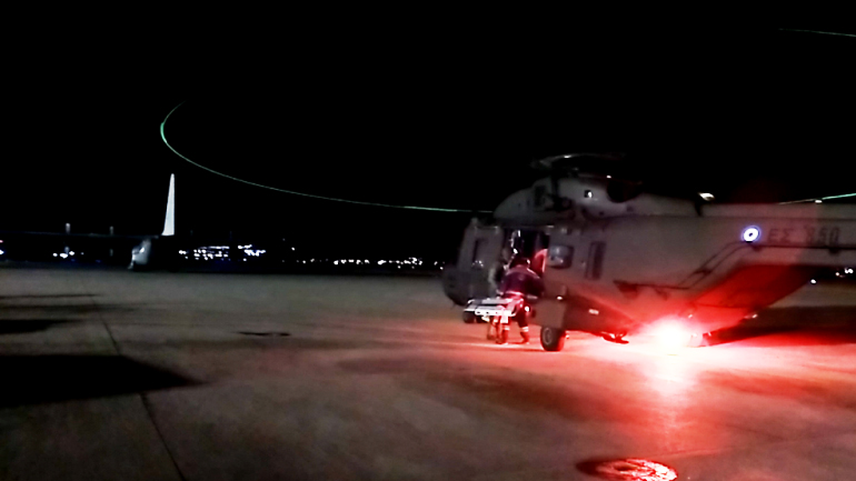 Αεροδιακομιδές ασθενών με ελικόπτερο της Αεροπορίας Στρατού