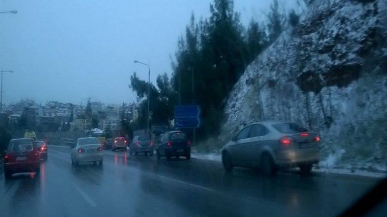 Τριπλή καραμπόλα στον Περιφερειακό Θεσσαλονίκης το πρωί