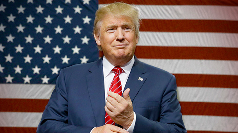 Συνολικά 50 αξιωματούχους της κυβέρνησης Ομπάμα διατηρεί ο Τραμπ