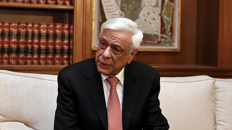 Στη Λευκωσία ο Παυλόπουλος – Βλέπει Αναστασιάδη και Χρυσόστομο