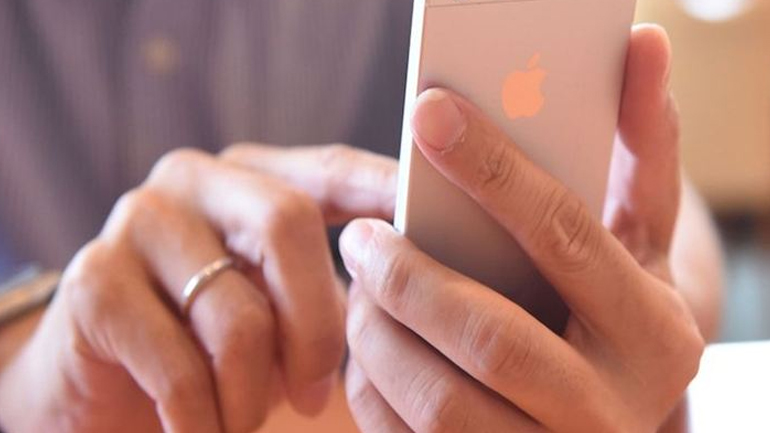 Πόσο συχνό είναι το sexting στα παντρεμένα ζευγάρια;