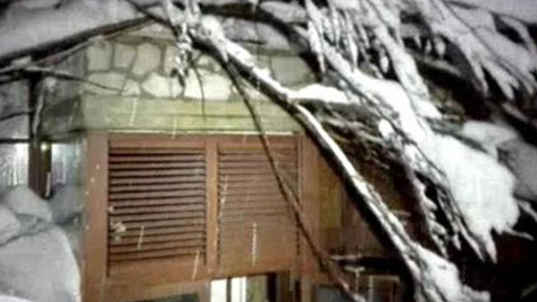 Ζωντανοί 6 άνθρωποι στο ξενοδοχείο Rigopiano