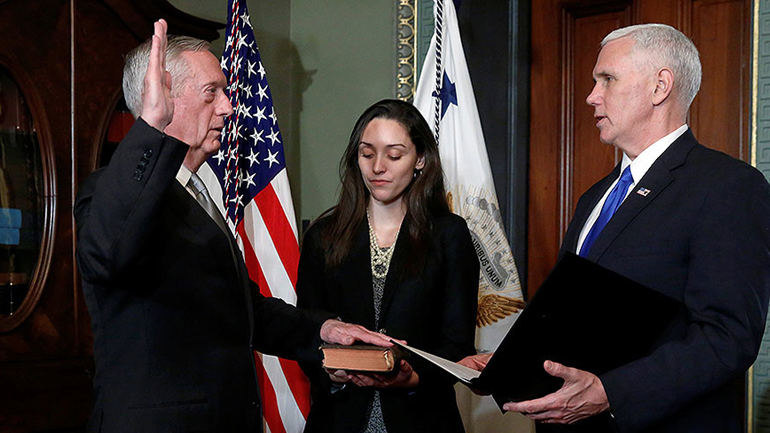 Το πρώτο μέλος της κυβέρνησης Τραμπ, νέος υπουργός Άμυνας των ΗΠΑ ο Τζέιμς Μάτις