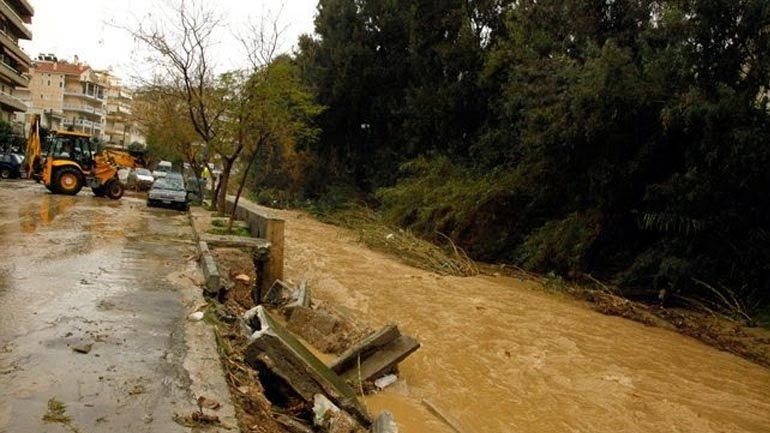 Αντιπλημμυρικές παρεμβάσεις σε τέσσερις ποταμούς από δύο Περιφέρειες