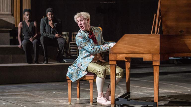 «Amadeus» του Peter Shaffer σε απευθείας μετάδοση από το Οlivier Theatre του Λονδίνου