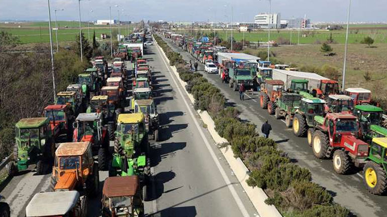 Αγρότες από τη Λάρισα θα συμμετάσχουν στο μπλόκο της Νίκαιας
