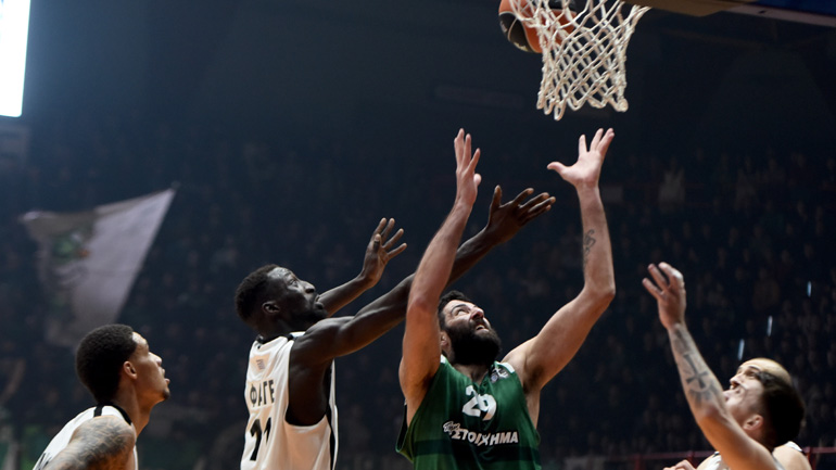 «Όλη η Ελλάδα είδε το πώς και το τι σφύριξαν οι διαιτητές»