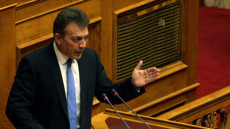 Γιάννης Βρούτσης: «Απαραίτητο το κομματικό διαβατήριο ΣΥΡΙΖΑ και για το εφάπαξ»