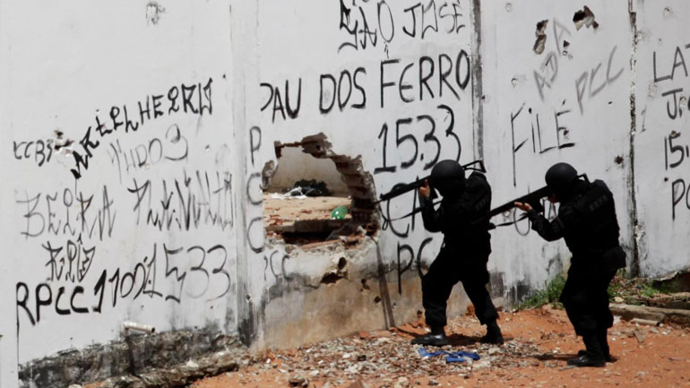 Βραζιλία: Υπολείμματα από τουλάχιστον δύο πτώματα εντοπίστηκαν στη φυλακή Αλκασουίς