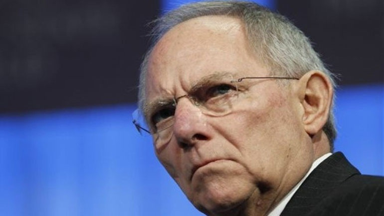 Σόιμπλε: «Θα επιμείνουμε στην τήρηση των συμφωνιών με τις ΗΠΑ»