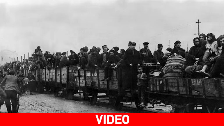 O Σταμάτης Γονίδης ερμηνεύει το ιστορικό τραγούδι «Σμύρνη» και συγκινεί O Σταμάτης Γονίδης ερμηνεύει το ιστορικό τραγούδι «Σμύρνη» και συγκινεί