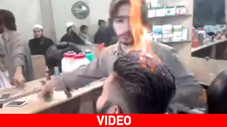 Ο κουρέας του… Πακιστάν βάζει φωτιές!