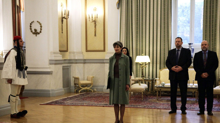 Η νέα Βρετανίδα πρέσβης επέδωσε τα διαπιστευτήριά της στον ΠτΔ