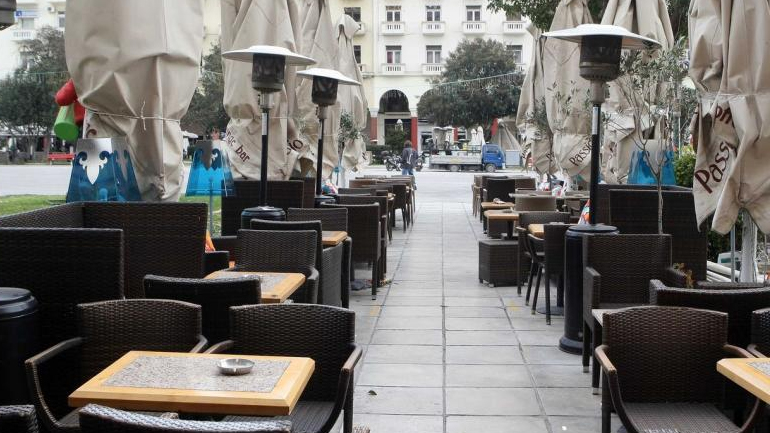 Χιλιάδες τα πρόστιμα του δήμου Θεσσαλονίκης για τους κοινόχρηστους χώρους σε καταστήματα