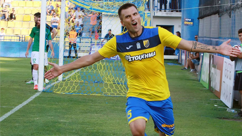 Με τρεις απουσίες ο Παναιτωλικός