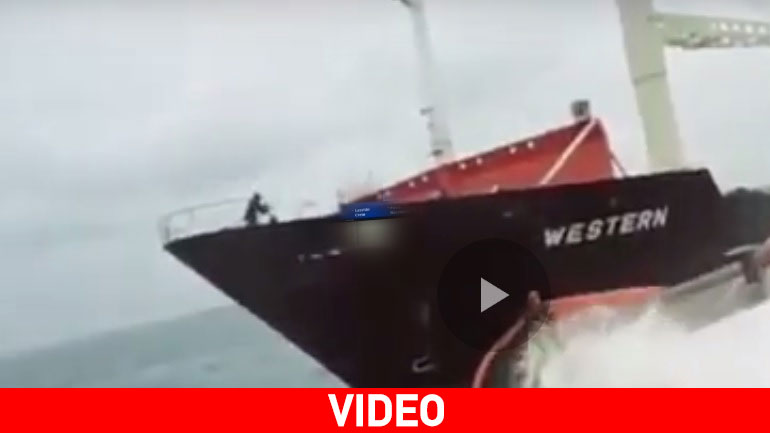 Ρυμούλκηση πλοίου εν μέσω κακοκαιρίας