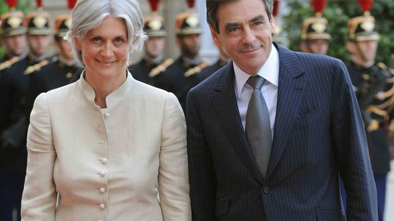 Έρευνα των γαλλικών εισαγγελικών Aρχών σε βάρος της συζύγου του Φ. Φιγιόν