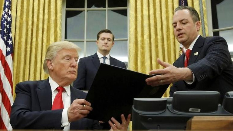 Ο Τραμπ υπέγραψε το διάταγμα για την κατασκευή τείχους στα σύνορα με Μεξικό