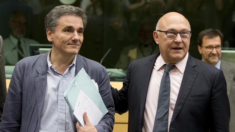 Σαπέν: Παράλογο να ζητούν από την Ελλάδα την εκ των προτέρων ψήφιση μέτρων