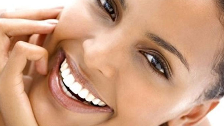 Μυστικά για ένα τέλειο και λαμπερό χαμόγελο!