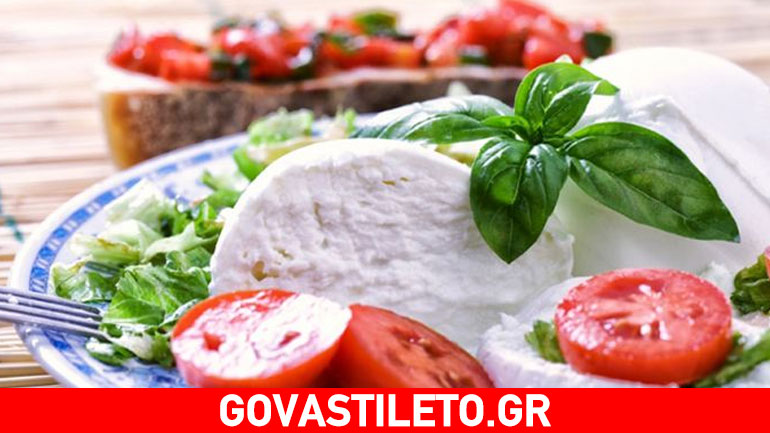 Φτιάξτε την ιταλική σαλάτα καπρέζε