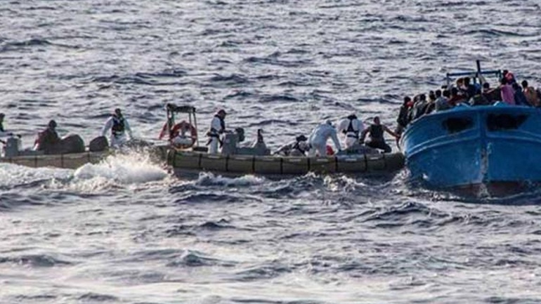 Διάσωση 1.000 μεταναστών και προσφύγων ανοιχτά της Ιταλίας