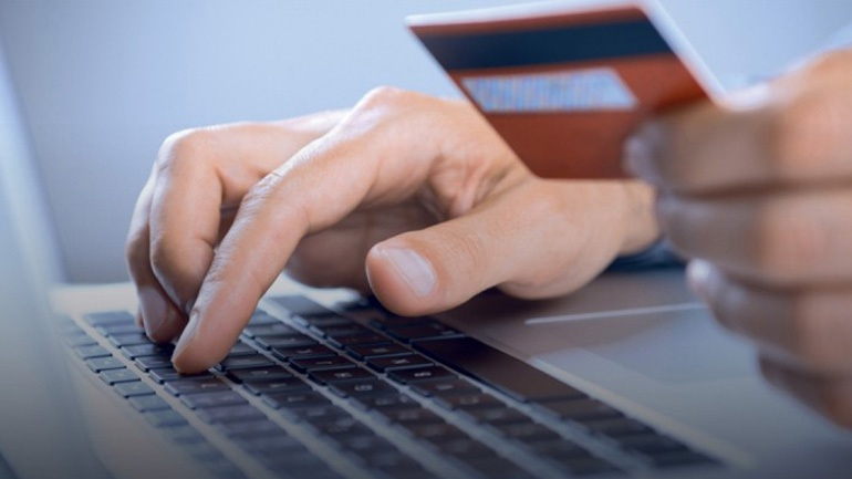 Συνελήφθη 30χρονος που είχε υποκλέψει δεδομένα 1.500 πιστωτικών καρτών