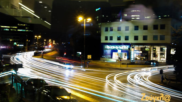 Βράδυ στην πολύβουη Λεωφόρο Κηφισίας