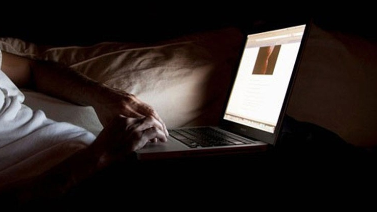 Ανέβαζε πορνογραφικό υλικό με ανήλικους στο διαδίκτυο