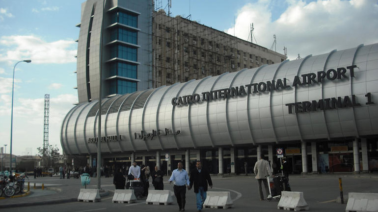 Σε εφαρμογή το διάταγμα Τραμπ στο αεροδρόμιο του Καΐρου