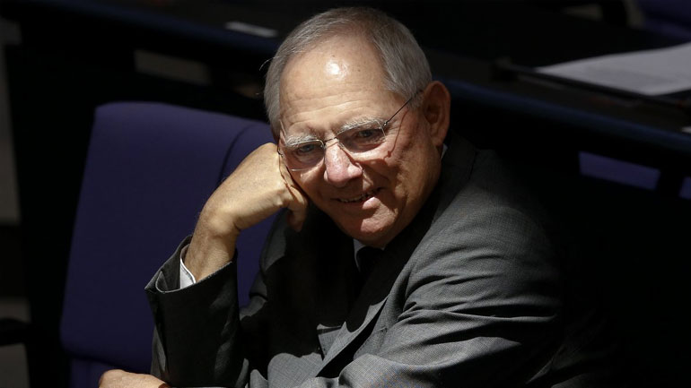 Grexit προωθεί ο Σόιμπλε