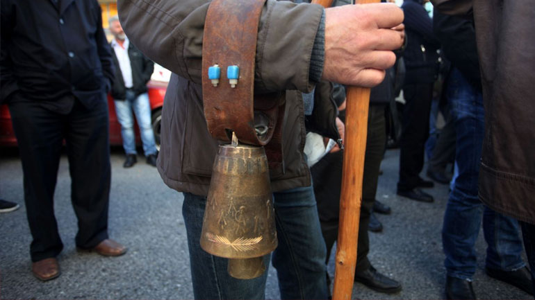 Ξεκινούν κινητοποιήσεις και οι κτηνοτρόφοι