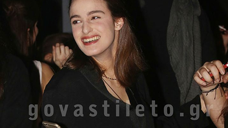 H κόρη του Τόλη Βοσκόπουλου γλέντησε στην Καίτη Γαρμπή H κόρη του Τόλη Βοσκόπουλου γλέντησε στην Καίτη Γαρμπή