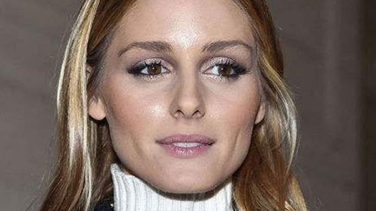 Η beauty editor του govastileto.gr σας δείχνει πώς να πετύχετε το «Linerless-eye Look» της Olivia Palermo