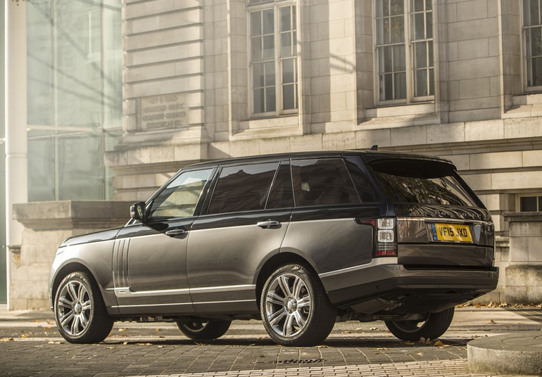 Επιβλητικό το Range Rover SVAutobiography...