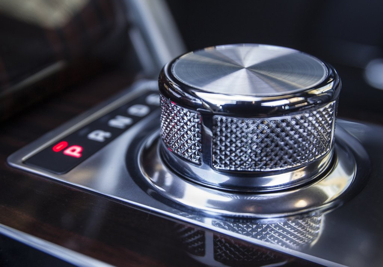 Ο διακόπτης για το αυτόματο κιβώτιο των 8 σχέσεων...