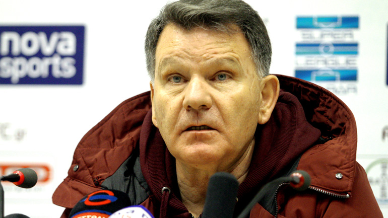 «Όποιος θέλει να πάρει τις μετοχές μου να χτυπήσει την πόρτα το καλοκαίρι»